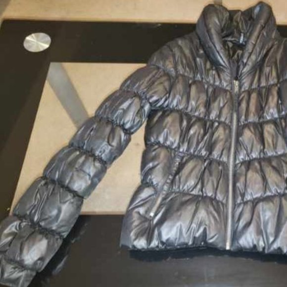 Coat - Picture 3 of 3